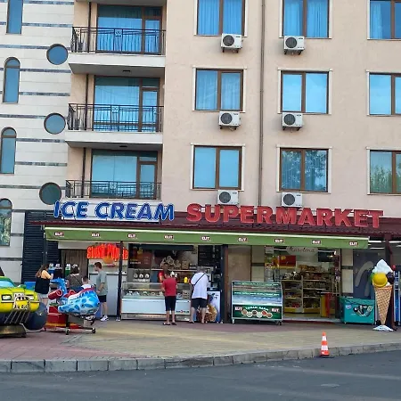 Apartman Esperanto 403 Large Sunny Napospart