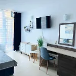 Esperanto 403 Large Sunny Apartman